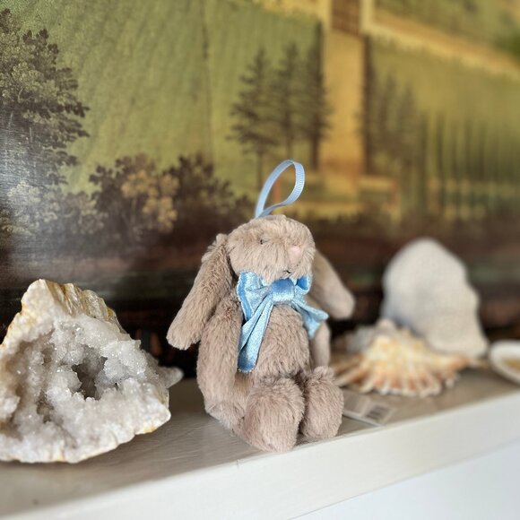 BNWT Bashful Beige Bunny with Blue Bow Jellycat Ornament - Picture 4 of 9